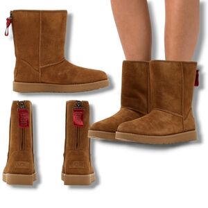 NEW 🤎 UGG Women's Chestnut Suede Classic Short Logo Zip Winter Boots